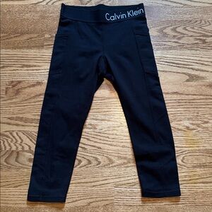 Calvin Klein Women’s Black Performance Capri Leggings, XS